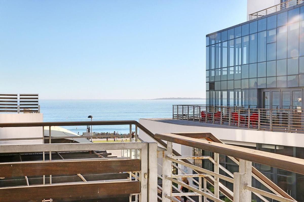 Eden On The Bay 118 By Hostagents Lägenhet Bloubergstrand Exteriör bild