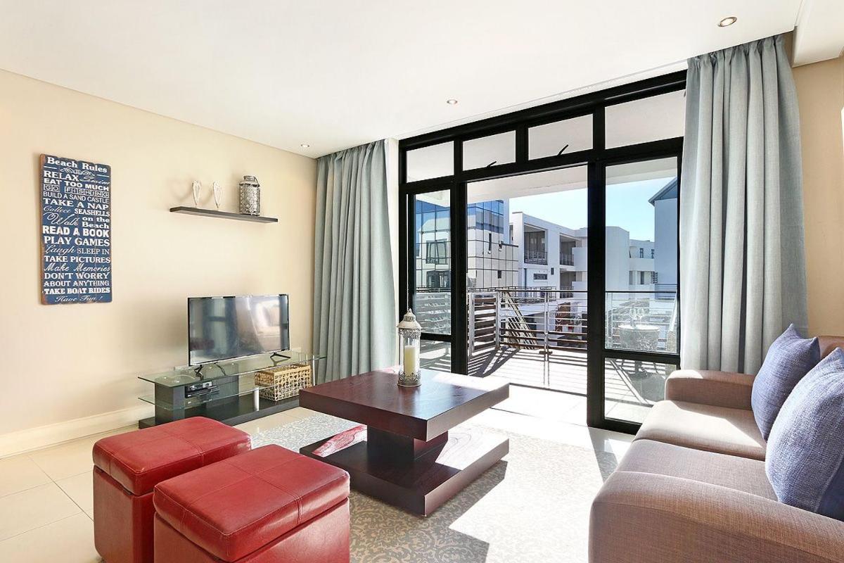 Eden On The Bay 118 By Hostagents Lägenhet Bloubergstrand Exteriör bild