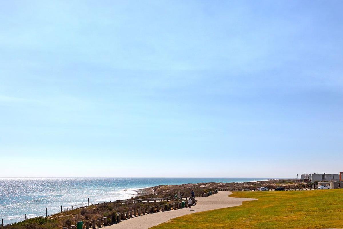 Eden On The Bay 118 By Hostagents Lägenhet Bloubergstrand Exteriör bild